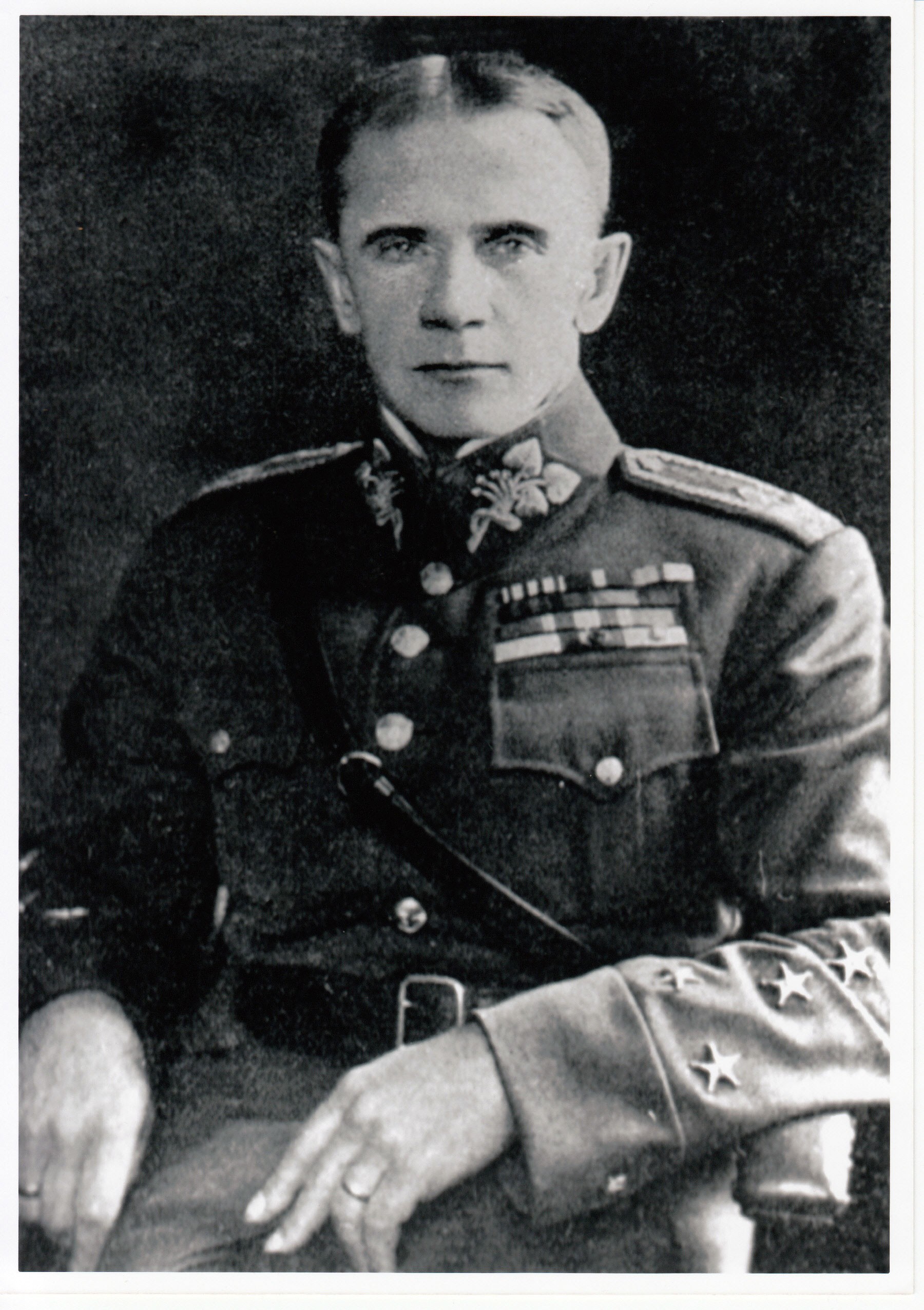 sergej-vojcechovsky-jako-dustonik-ceskoslovenske-armady.jpg